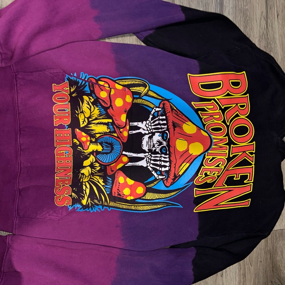 Purple and Black Graphic Sweatshirt with Vintage Design